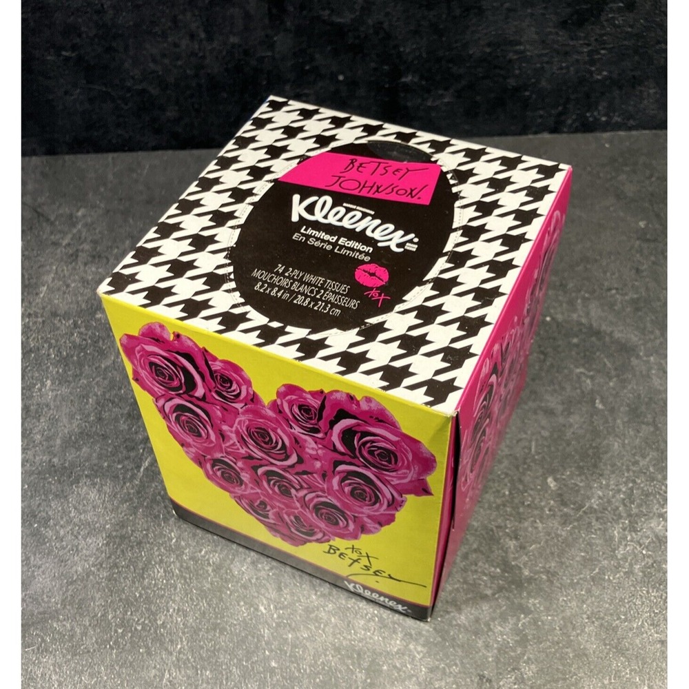 Betsey Johnson I HEART BETSEY Design Kleenex Expressions Ltd Edition NOS 2015